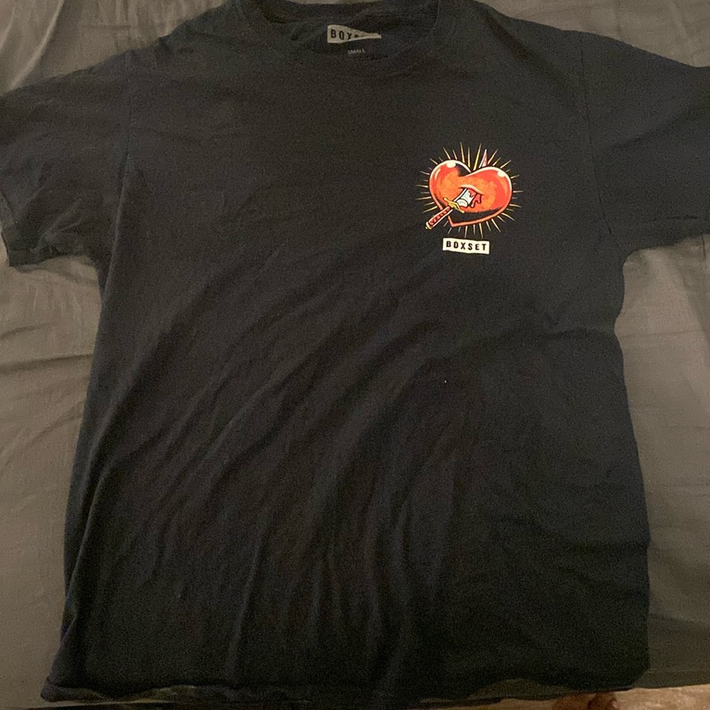 Graphic tee